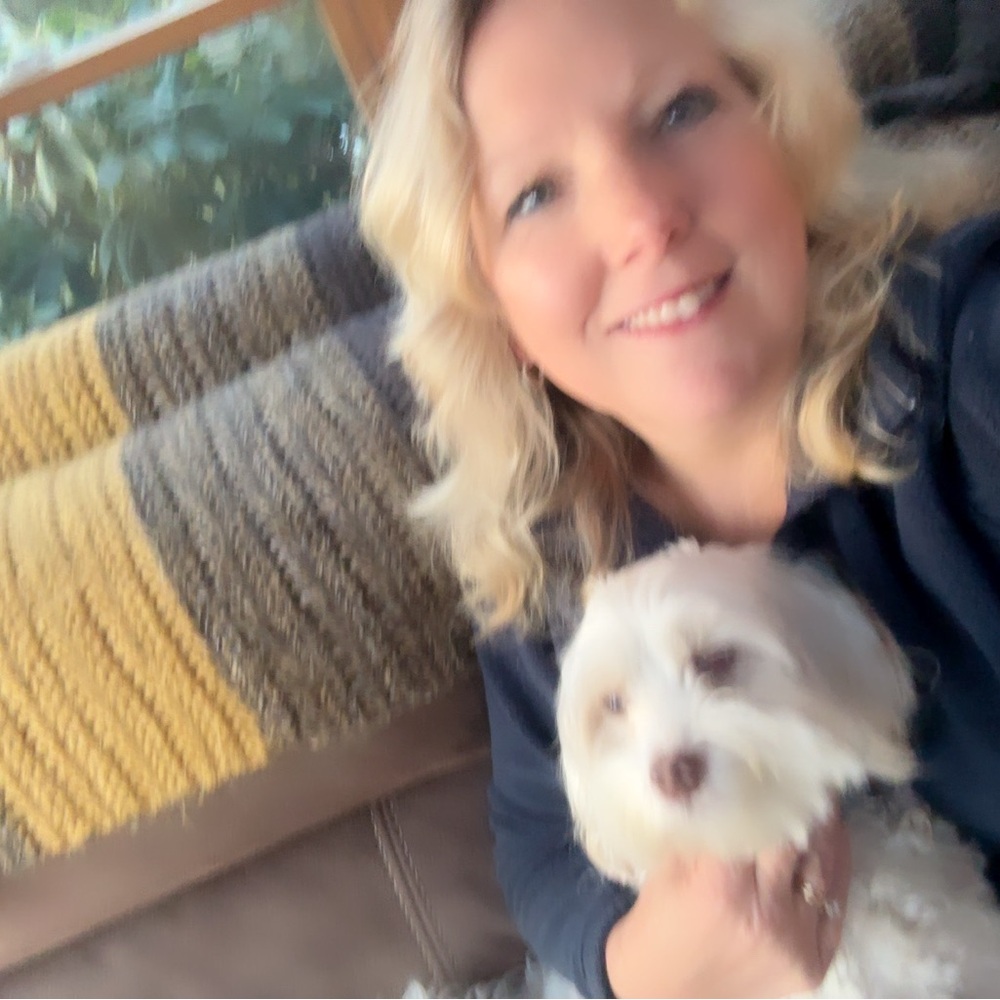 Meet your Posher, Lisa